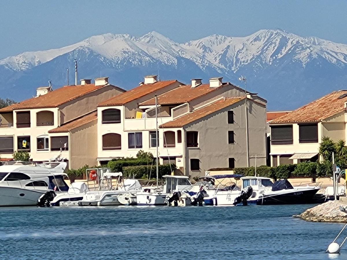Villa Aux Capellans Sur La Marina Pour 4 Personnes - Vue Marina - Parking - Plage A 5 Min A Pied Saint-Cyprien  Exterior foto