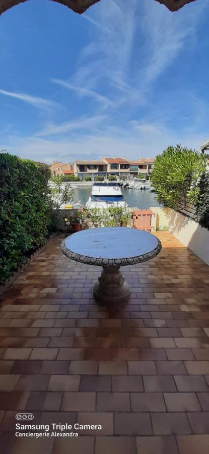 Villa Aux Capellans Sur La Marina Pour 4 Personnes - Vue Marina - Parking - Plage A 5 Min A Pied Saint-Cyprien  Exterior foto